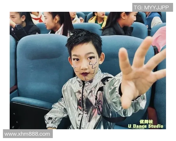 专访街舞达人张强揭秘他成功背后的心路历程与奋斗故事 专访街舞达人张强揭秘他成功背后的心路历程与奋斗故事