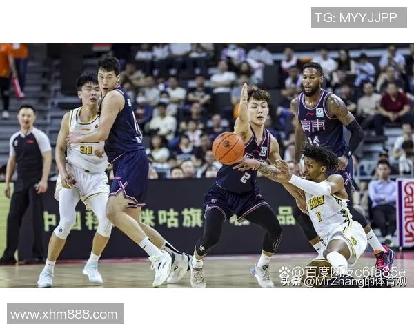 2021年CBA季后赛精彩对决广州队迎战山西队全力争夺晋级机会