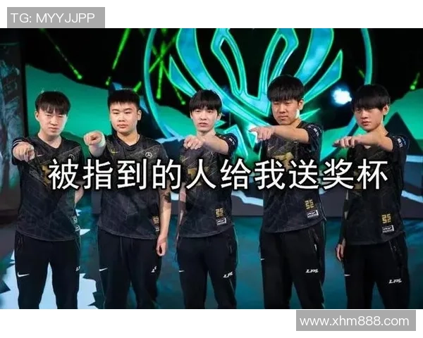 FPX战队实力引发热议电竞圈对其表现的不同看法与分析